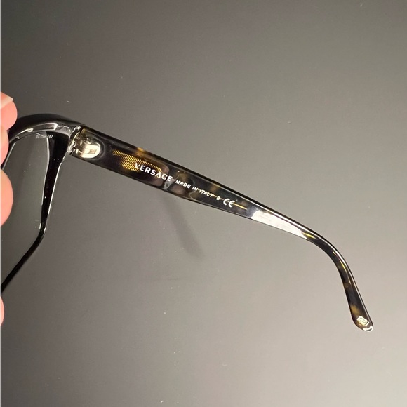 Versace mens authentic sunglasses Made In Italy - Limited Edition 4211 108/78 58 - Picture 8 of 9